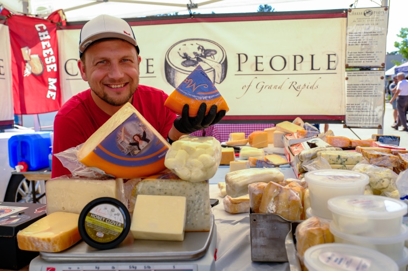BirminghamFarmersMarket-230903-1625-305